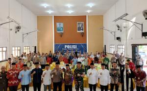 Kapolres bersama tokoh masyarat,tokoh agama deklarasi pilkada damai