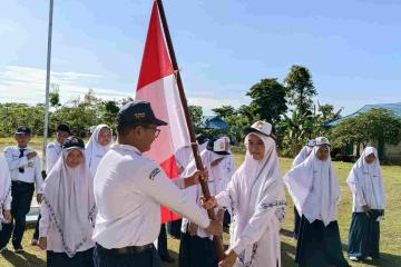 serah terima kepengurusan lama dengan yang baru
