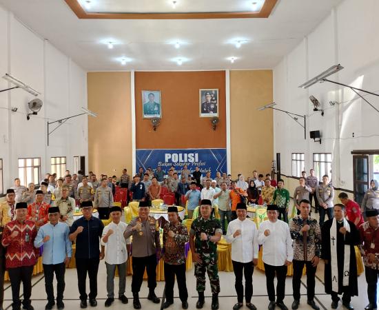 Kapolres bersama tokoh masyarat,tokoh agama deklarasi pilkada damai
